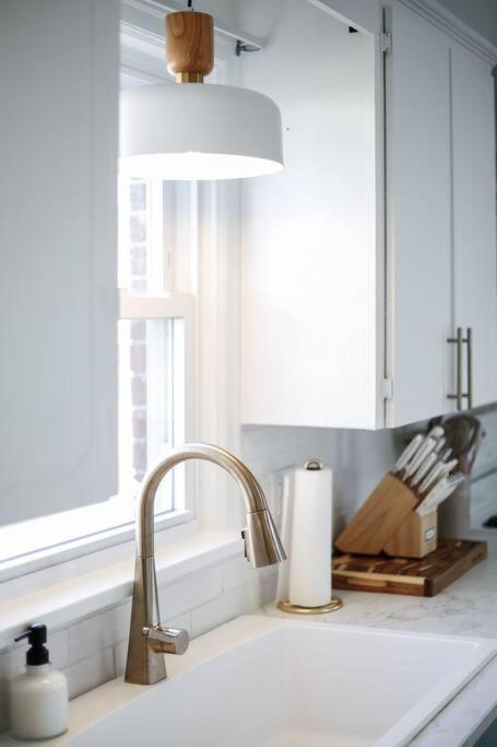 End Zone Escape-Light And Bright Hof Village Home Canton Exterior photo